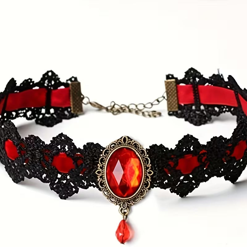 Lace Gothic Claw Necklace